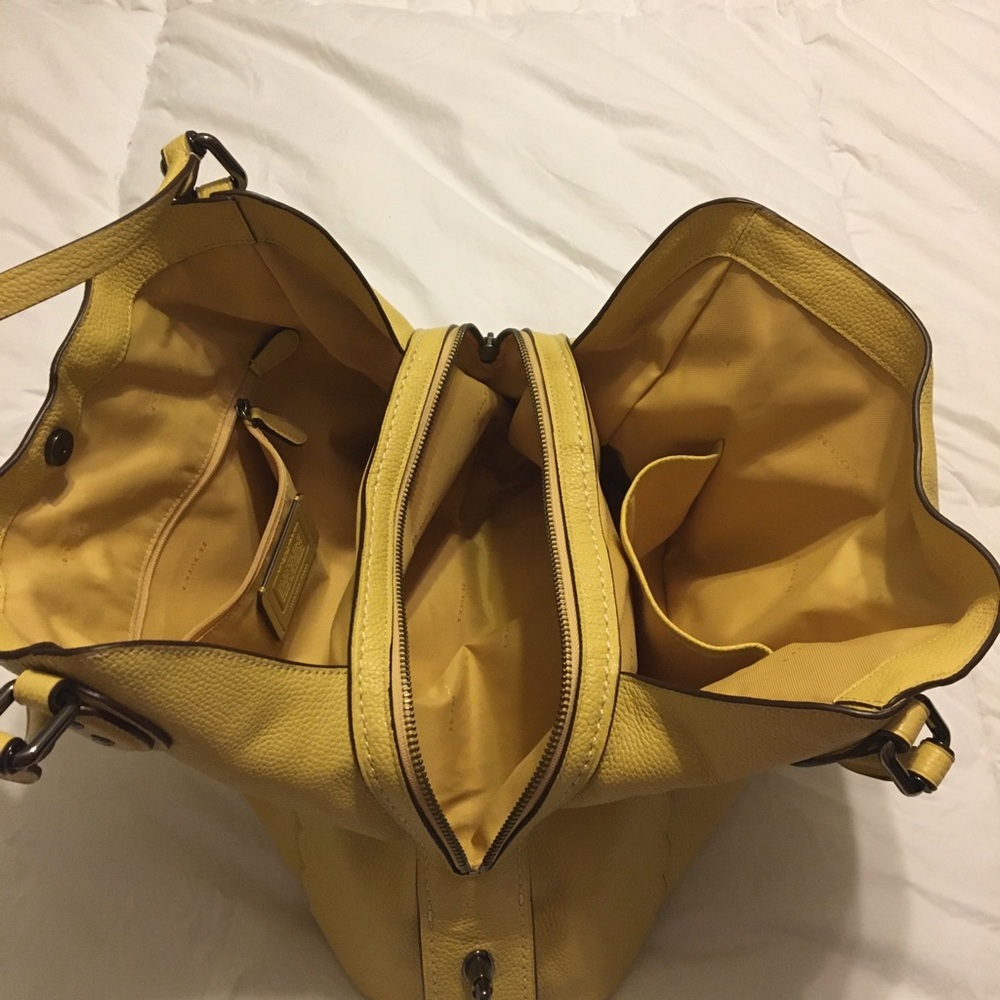 Coach EDIE Handbag - Picture 12 of 12